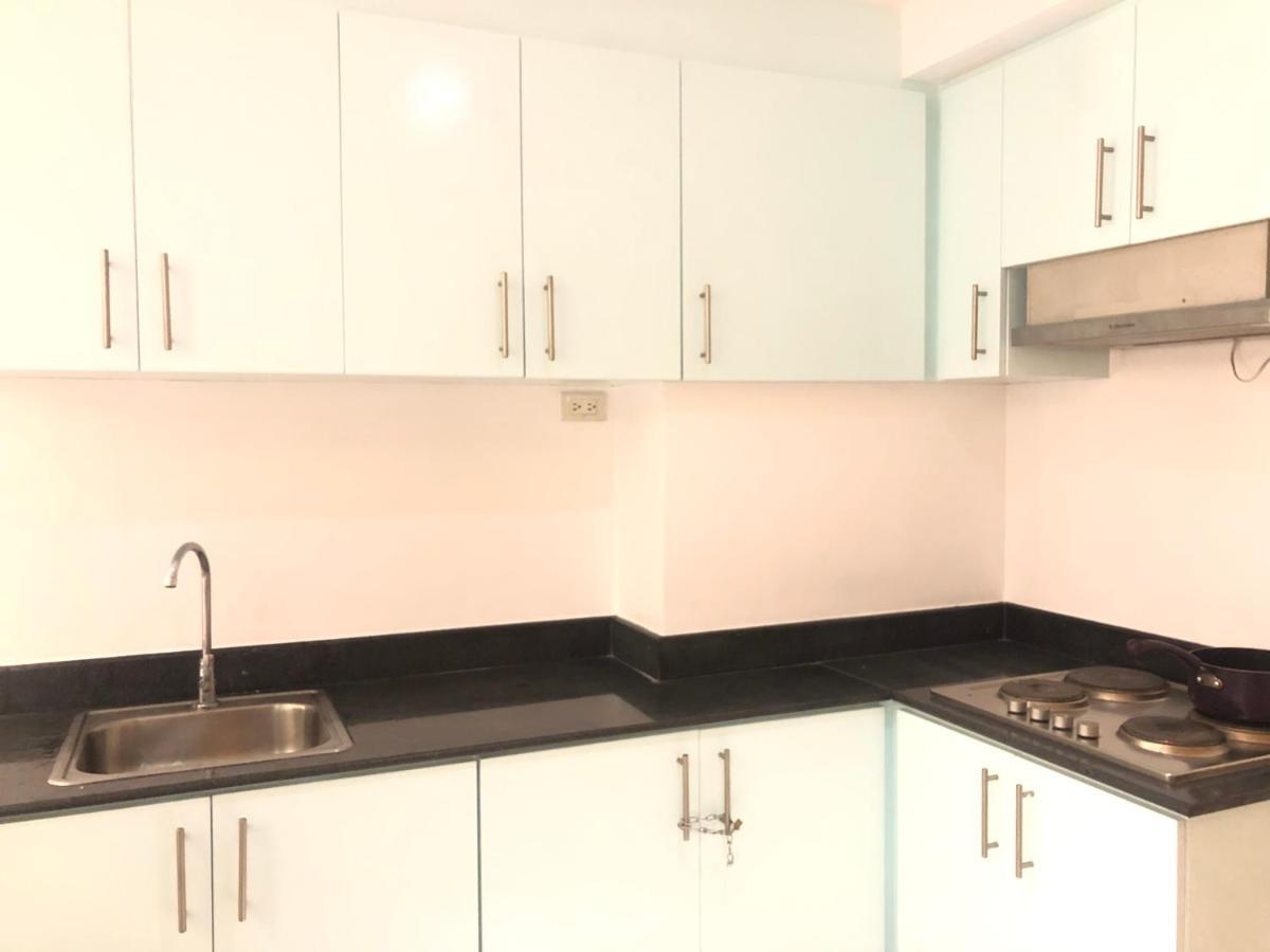 Premiere Haven At Sea Residences Condominium Manila Esterno foto