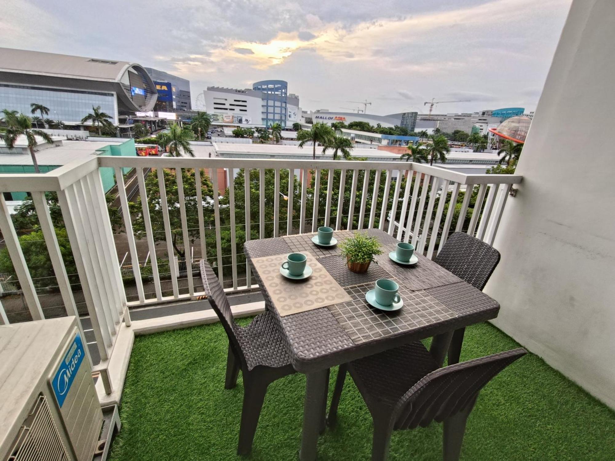Premiere Haven At Sea Residences Condominium Manila Esterno foto