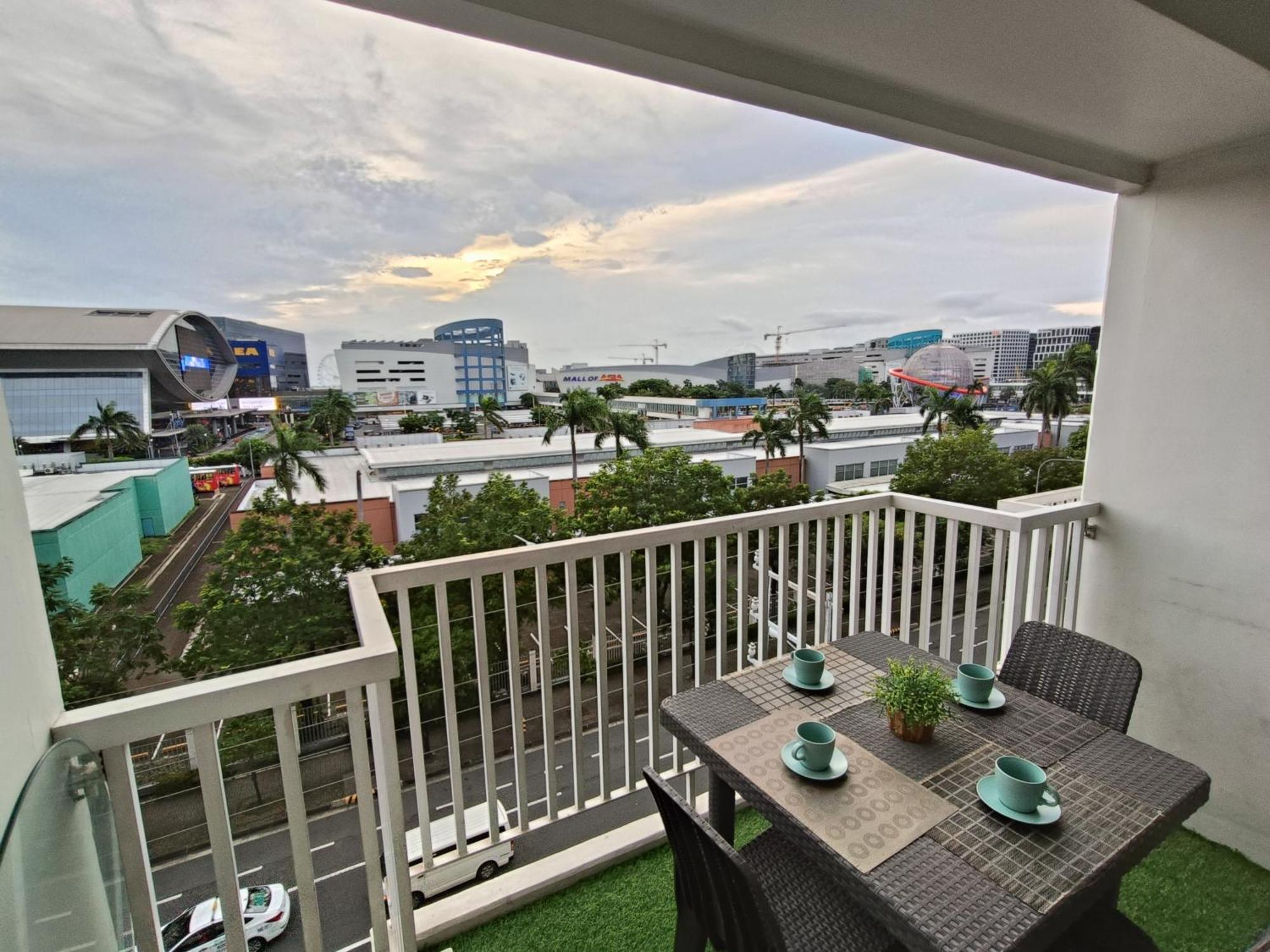 Premiere Haven At Sea Residences Condominium Manila Esterno foto